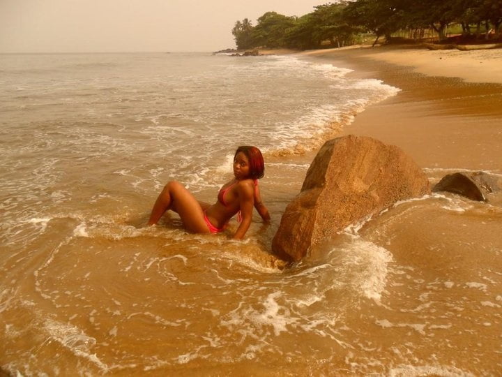 Jolies africaines no nude
 #88577764