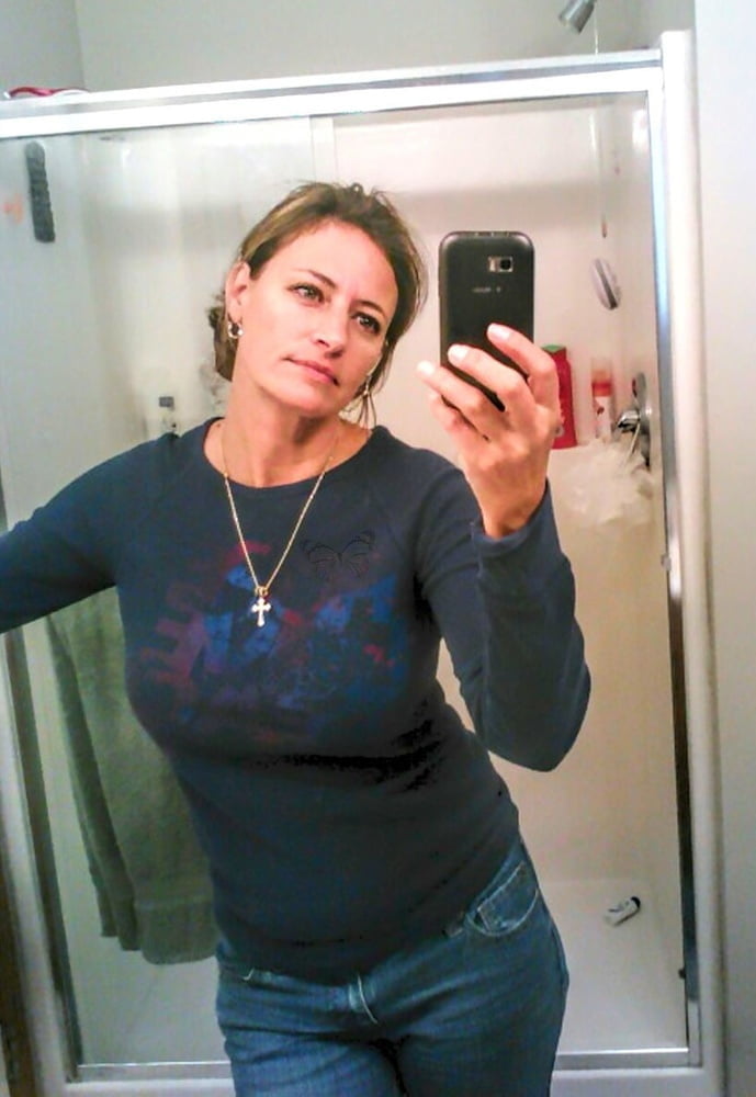 Exposed - Mom&#039;s Hot Selfies #91088243