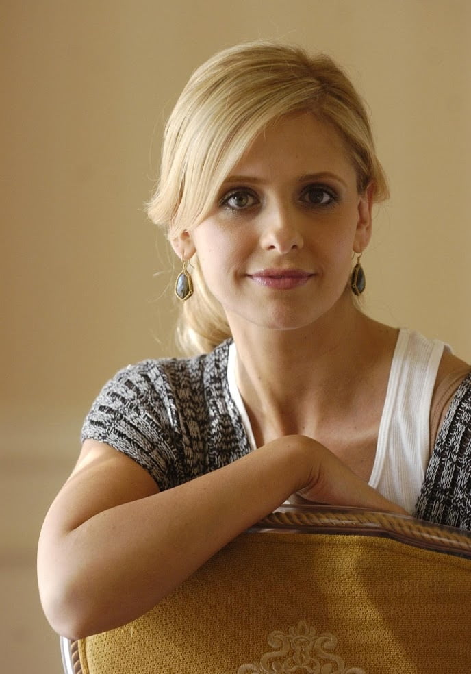 Sexy Sarah Michelle Gellar #87645153