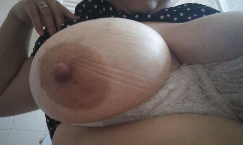 J'aime les gros seins arabes matures
 #80767244