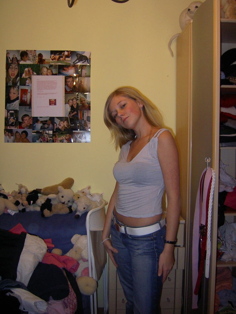 Amateur Blonde 34 #105722057