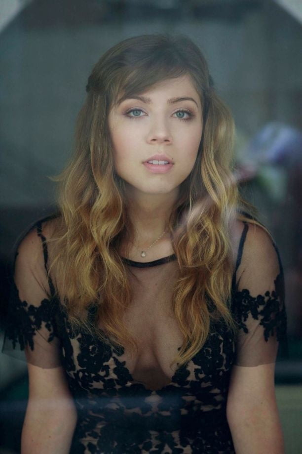 Jennette mccurdy
 #81630354