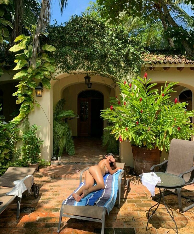 Danny Hernandez nude #108565112