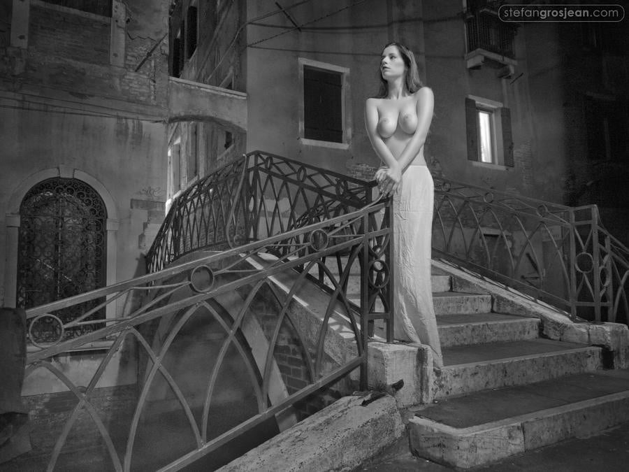 ベニスでのヌード
 #102934442