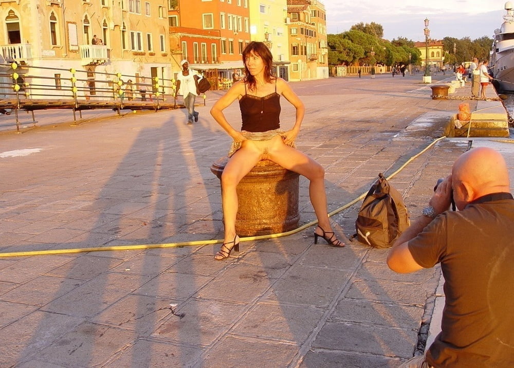 ベニスでのヌード
 #102934454