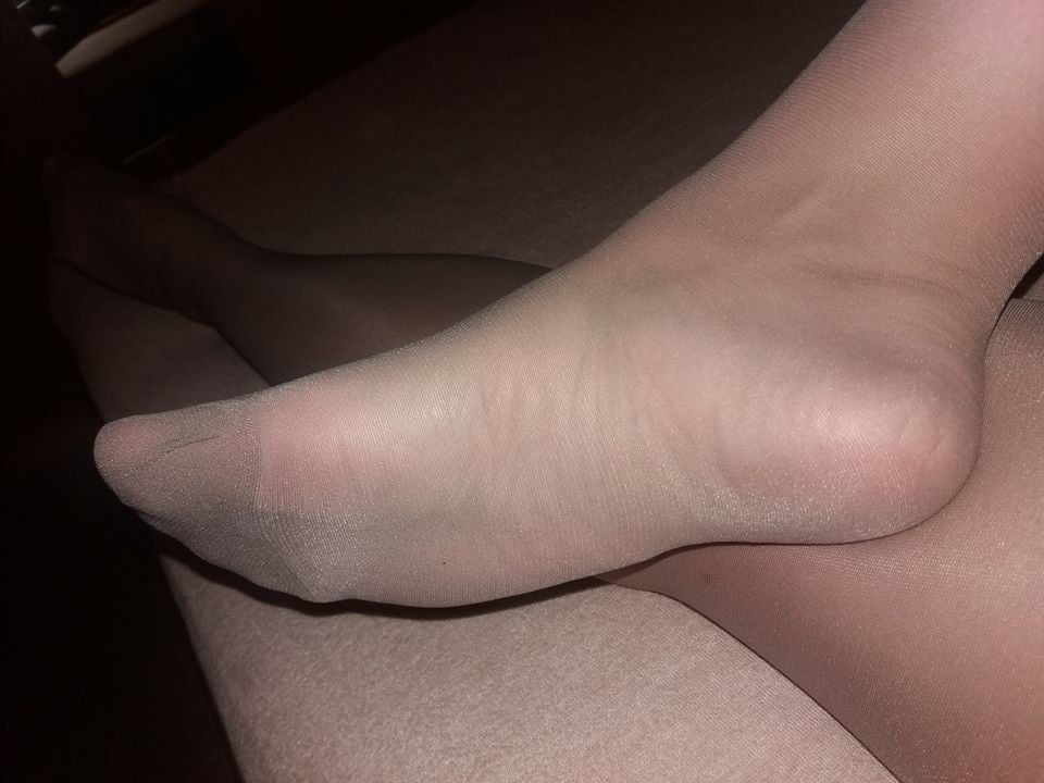 Pies en nylon (2)
 #89918229