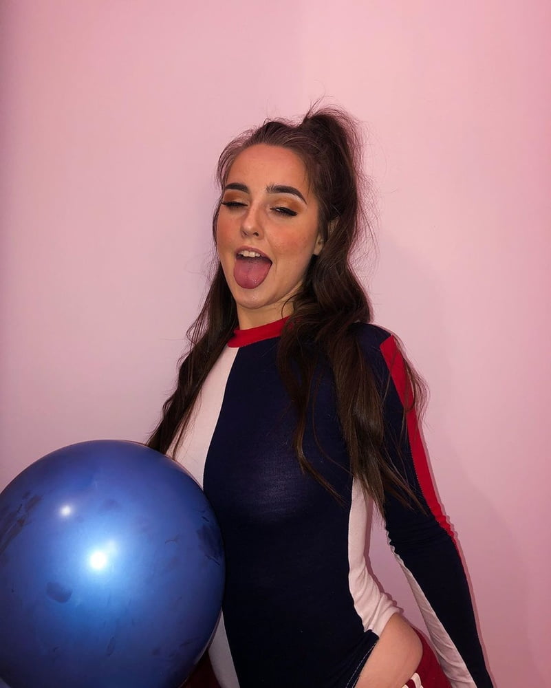 Tongues Out 2020 - vol 9 #91826061