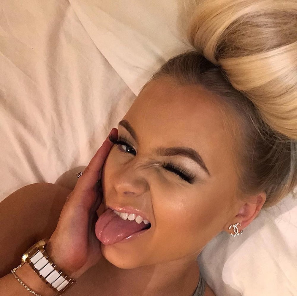 Tongues Out 2020 - vol 9 #91826065
