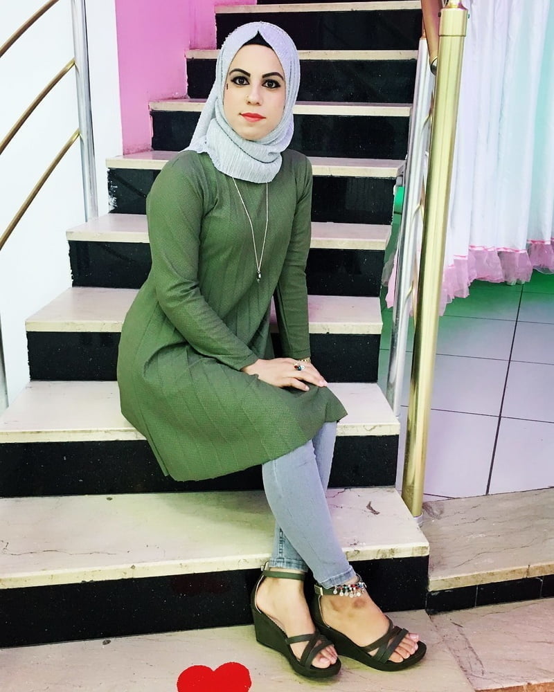 Muslimische Hijab Füße
 #89273423
