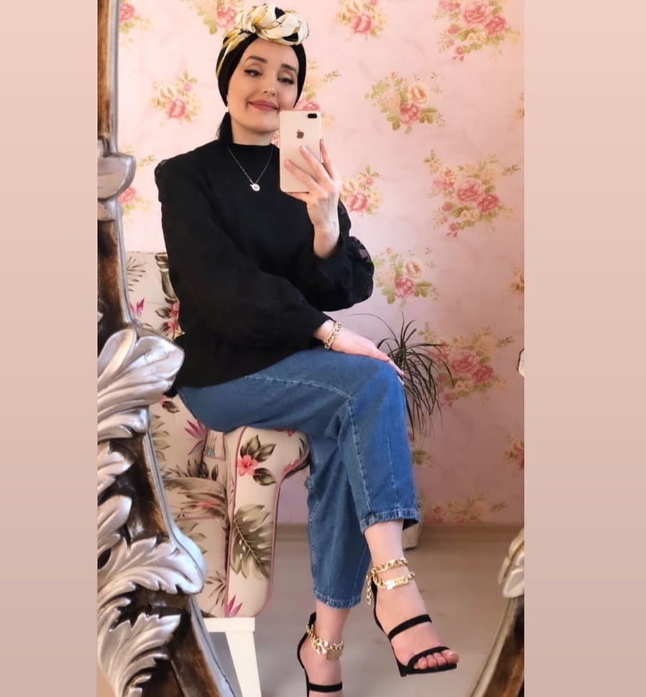 Muslimische Hijab Füße
 #89273427