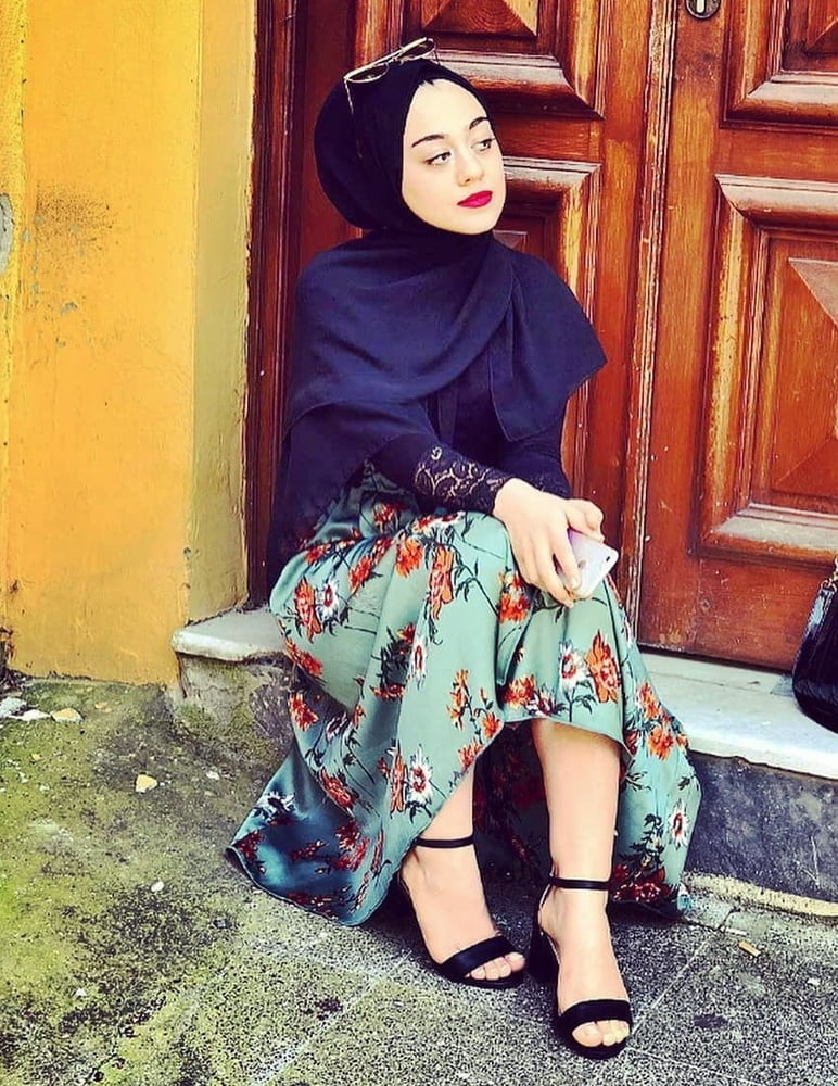 Muslimische Hijab Füße
 #89273452