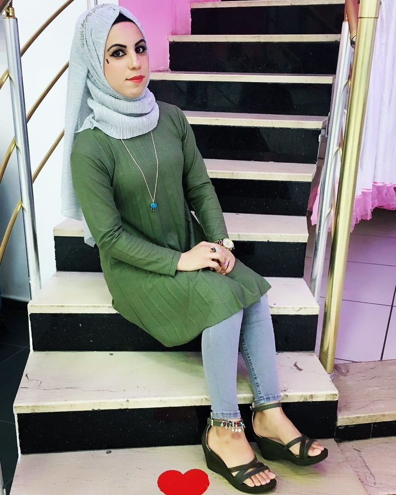Muslimische Hijab Füße
 #89273511