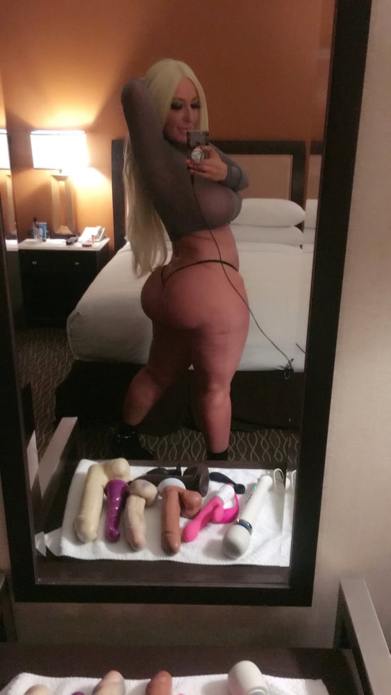 Stassi Rossi #100917405