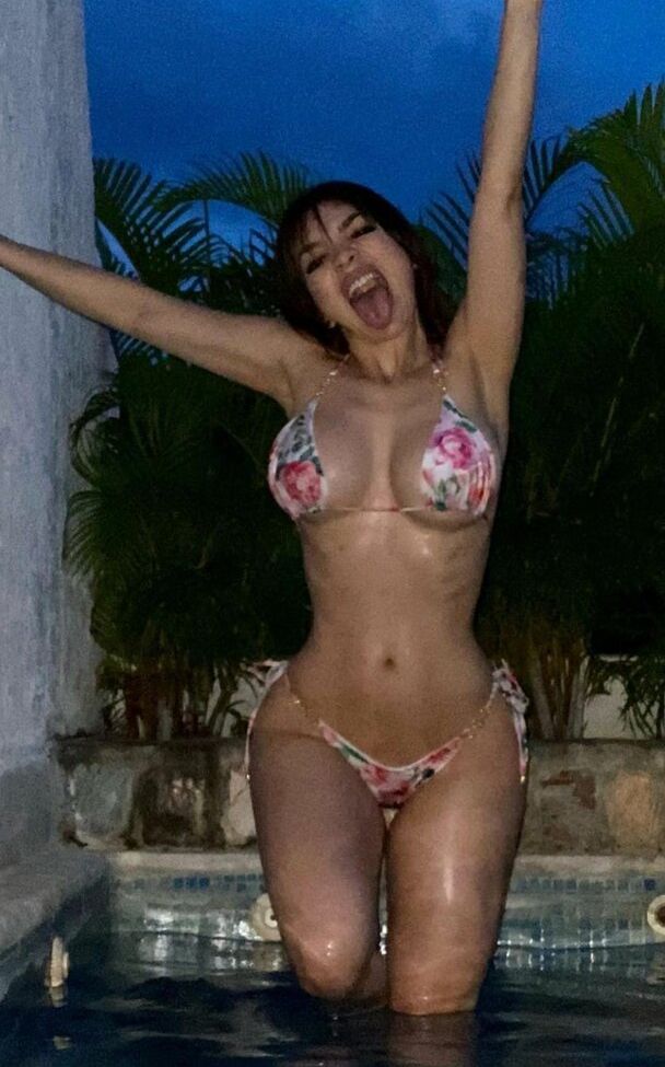 Rosiccont desnuda #108867797