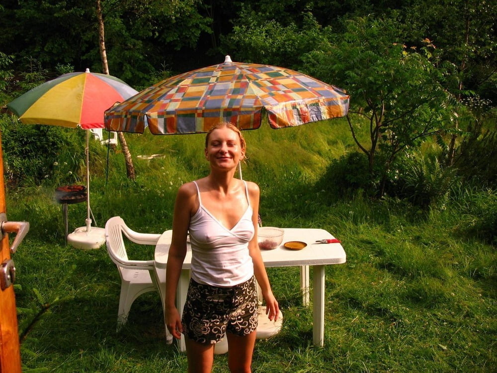 Braless 24
 #92137265