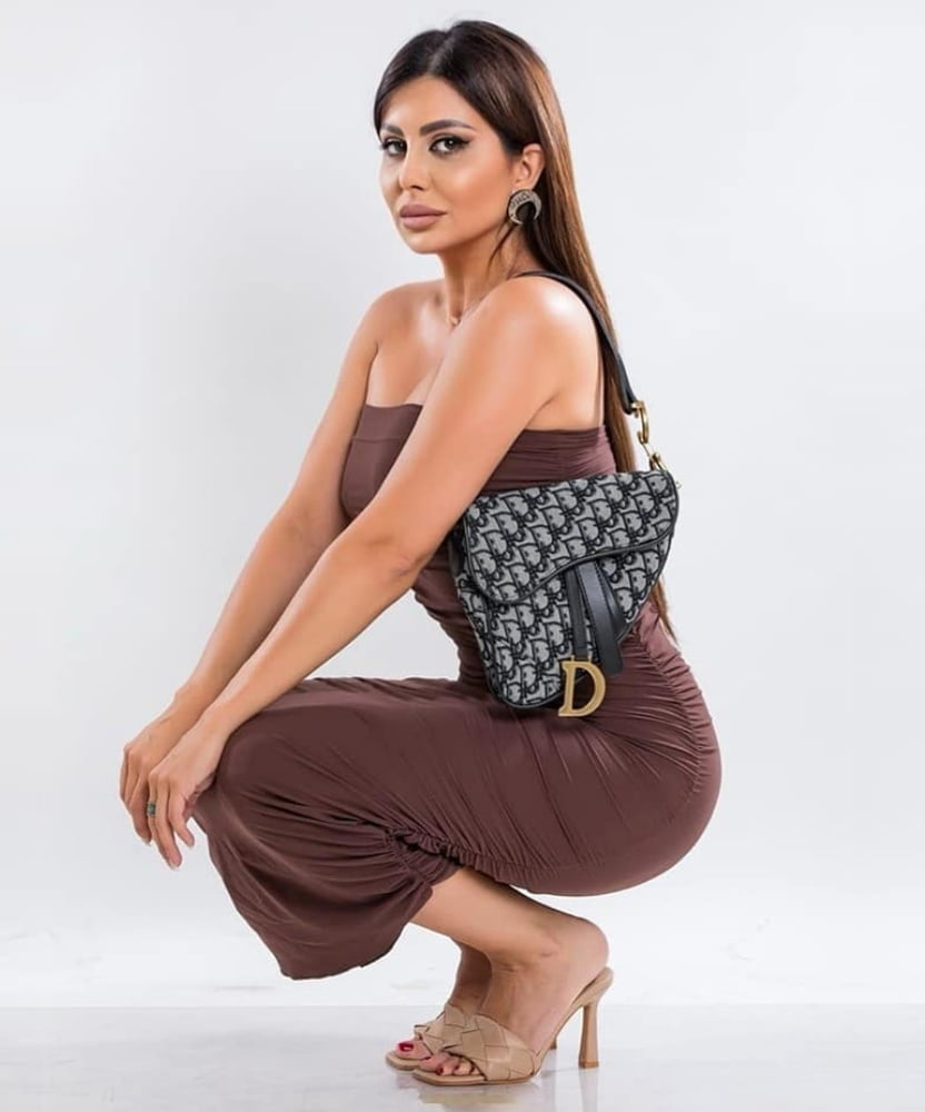 Olja bajrami cantante bosnia caliente
 #100556038