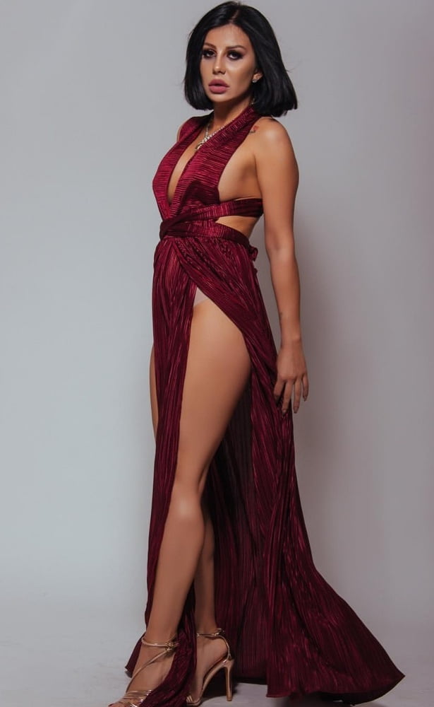 Olja bajrami cantante bosnia caliente
 #100556110