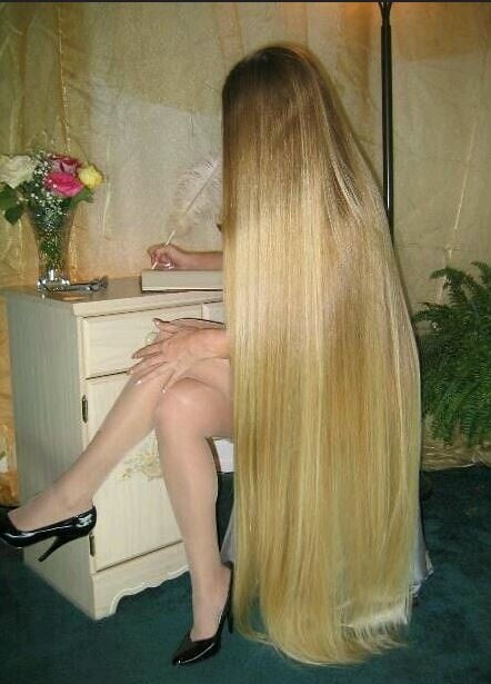 I capelli lunghi sono così sexy!!!
 #89719568