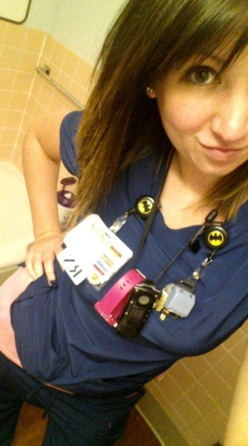 Vere infermiere al lavoro - selfie sexy
 #101955751