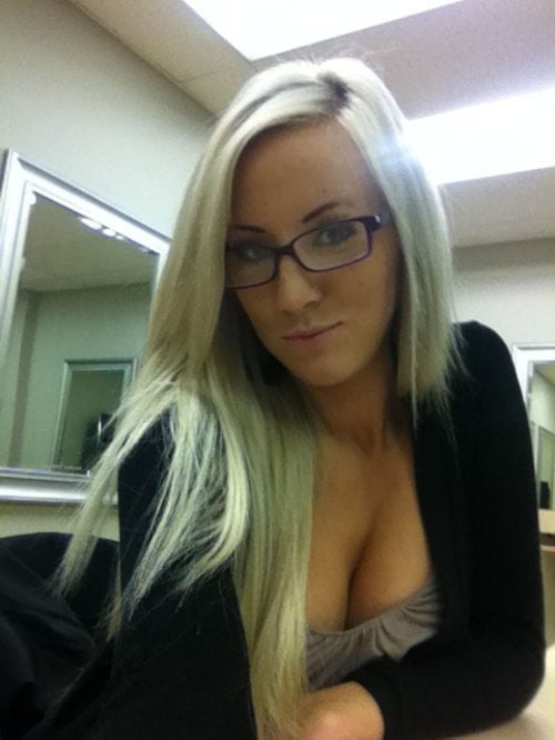 Enfermeras reales en el trabajo - selfies sexy
 #101955757