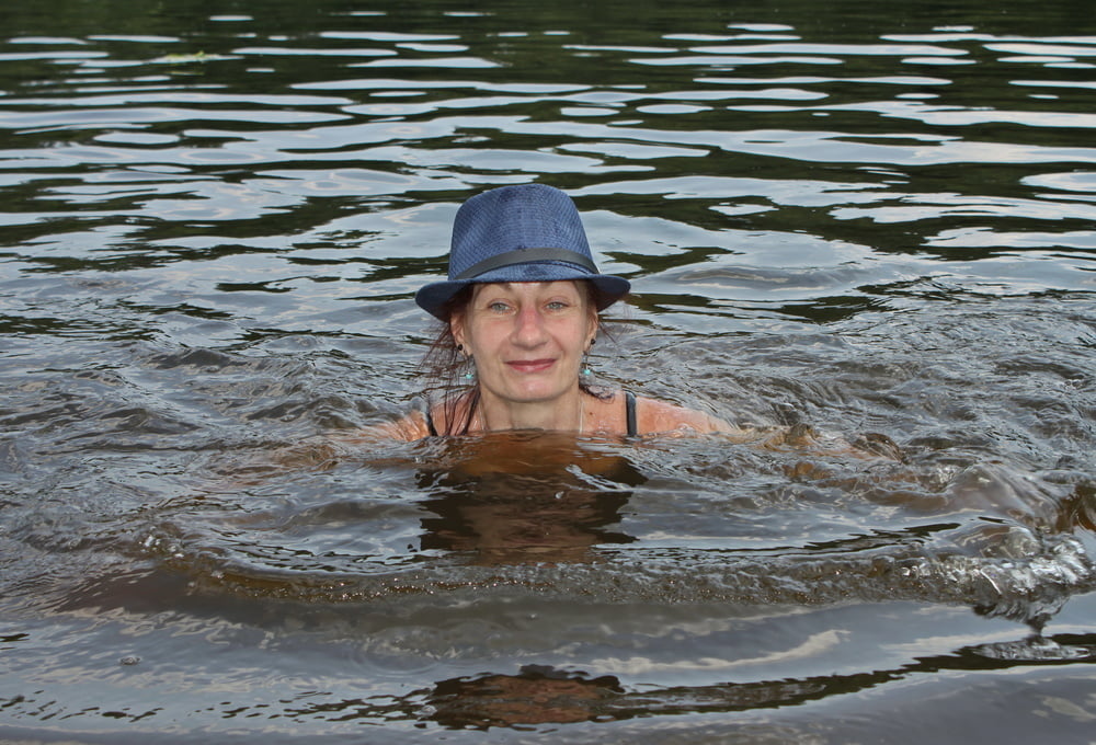 Bañándose en el estanque timiryazev
 #94522416