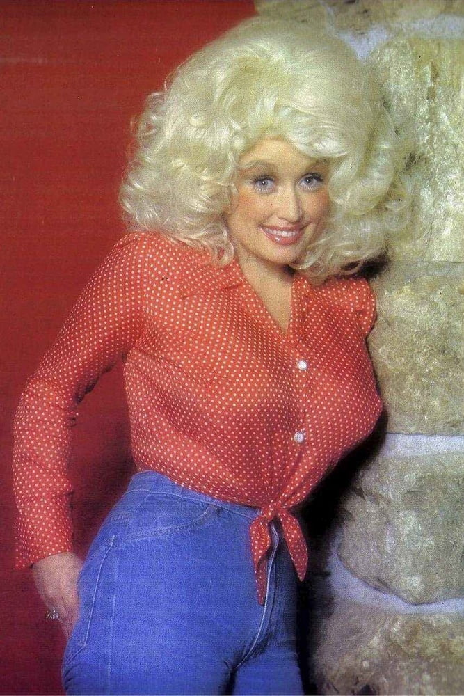 Young Dolly Parton #90742947