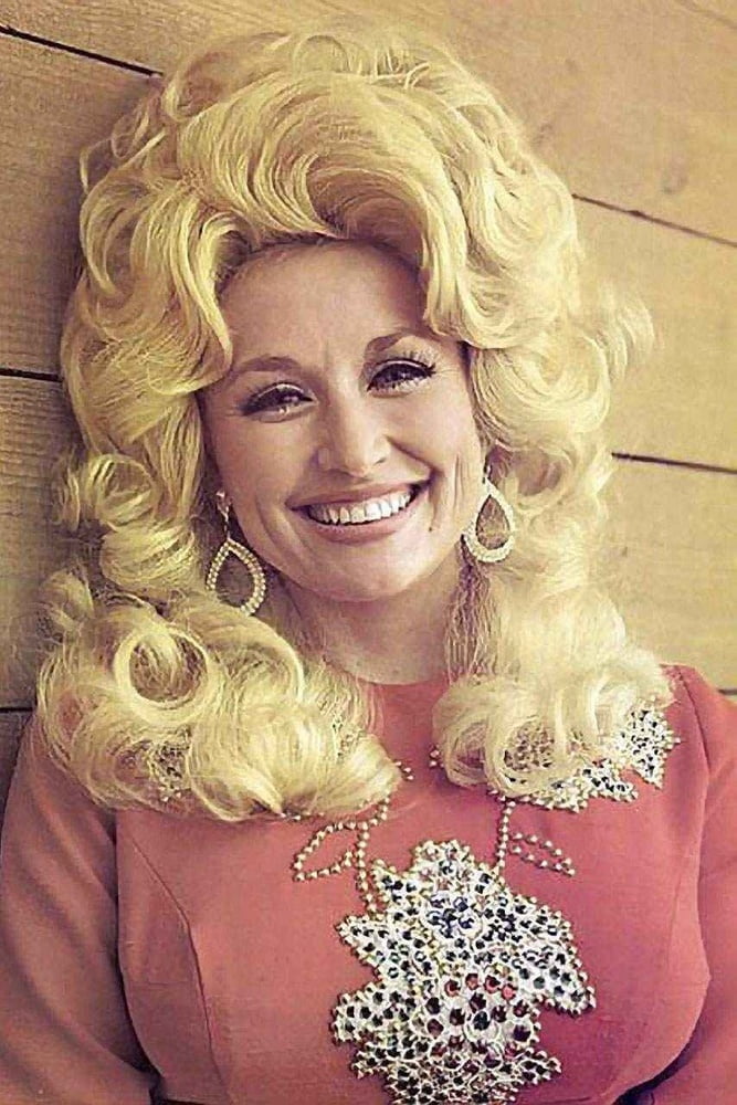 Young Dolly Parton #90742951