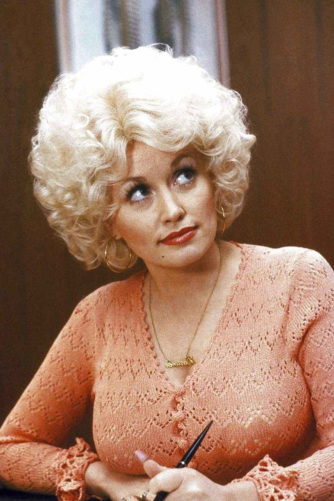 Young Dolly Parton #90742972