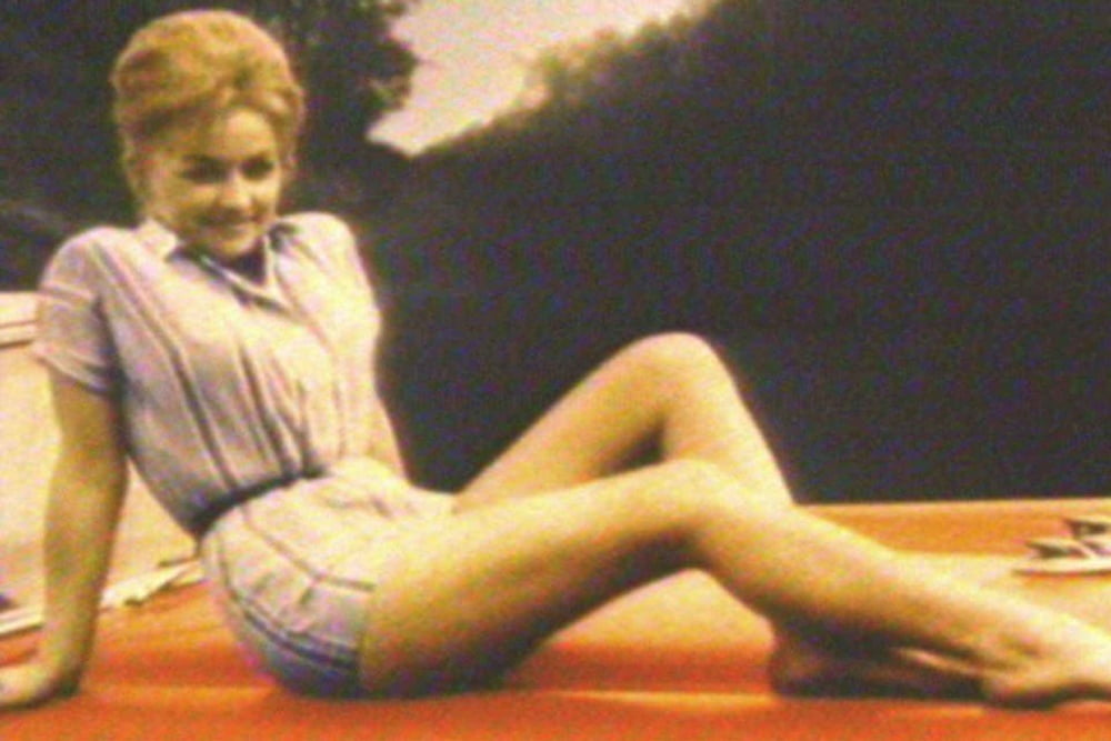 Young Dolly Parton #90742990