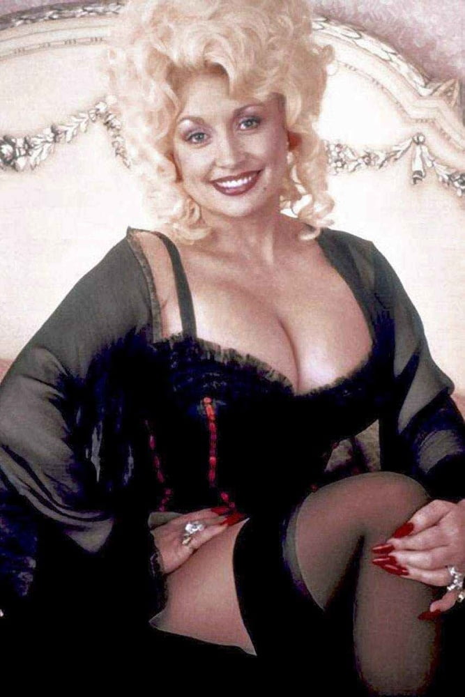 Young Dolly Parton #90743003