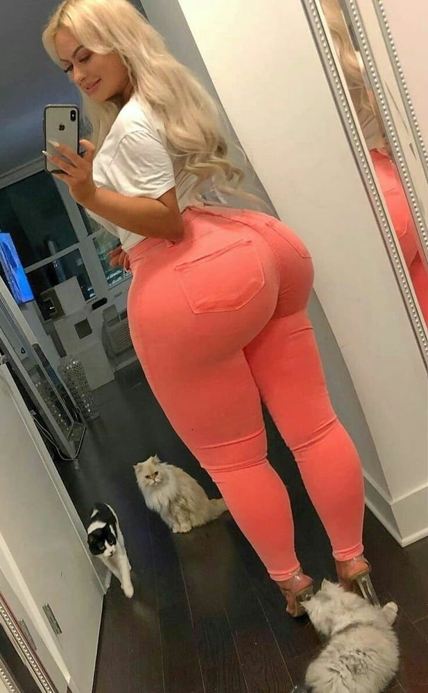 Mamacitas culonas v
 #96449262