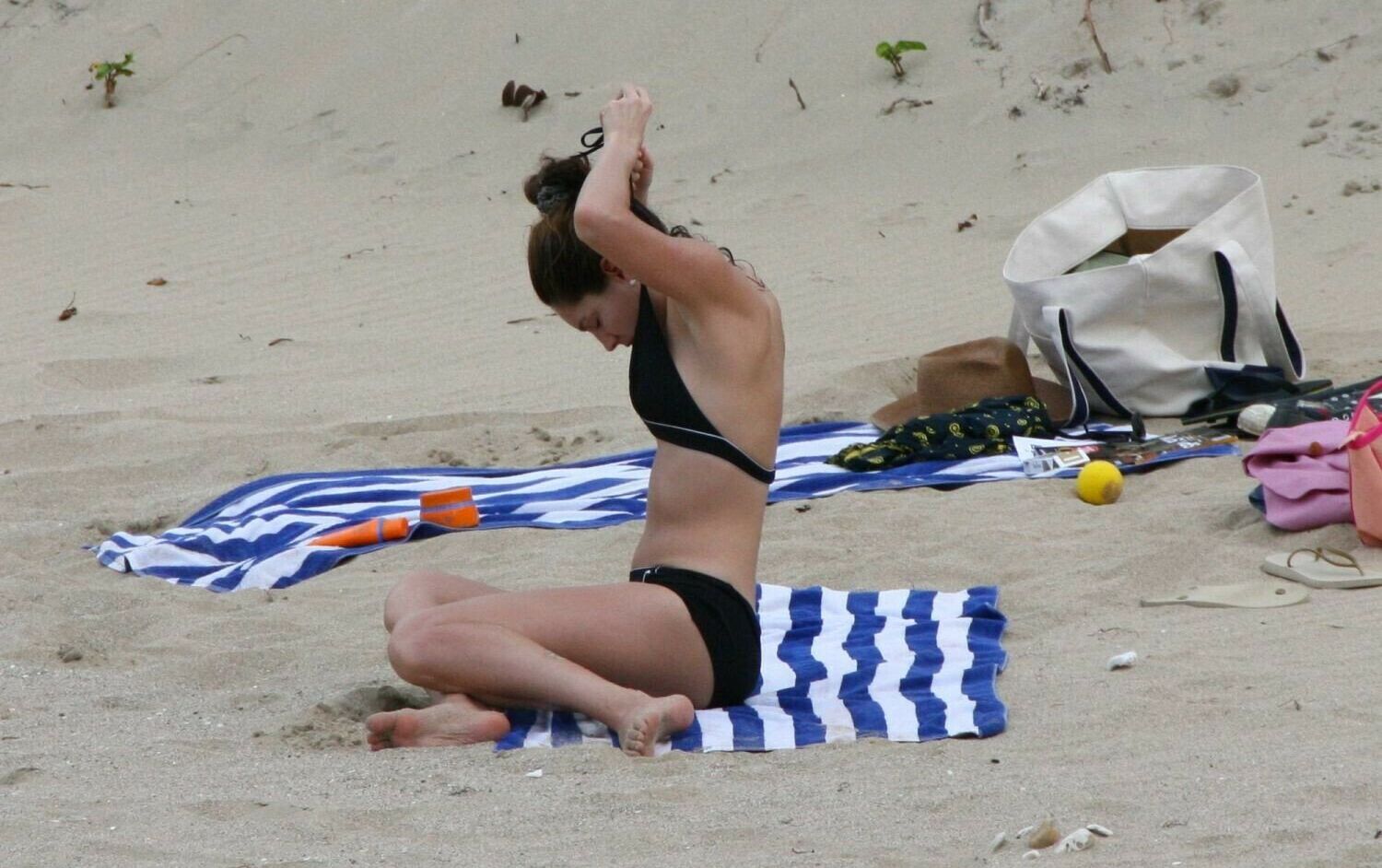 Kelly Brook nude #107995233