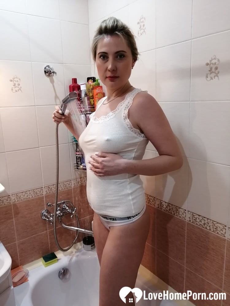 Naughty MILF masturbating during her hot bath #106657579