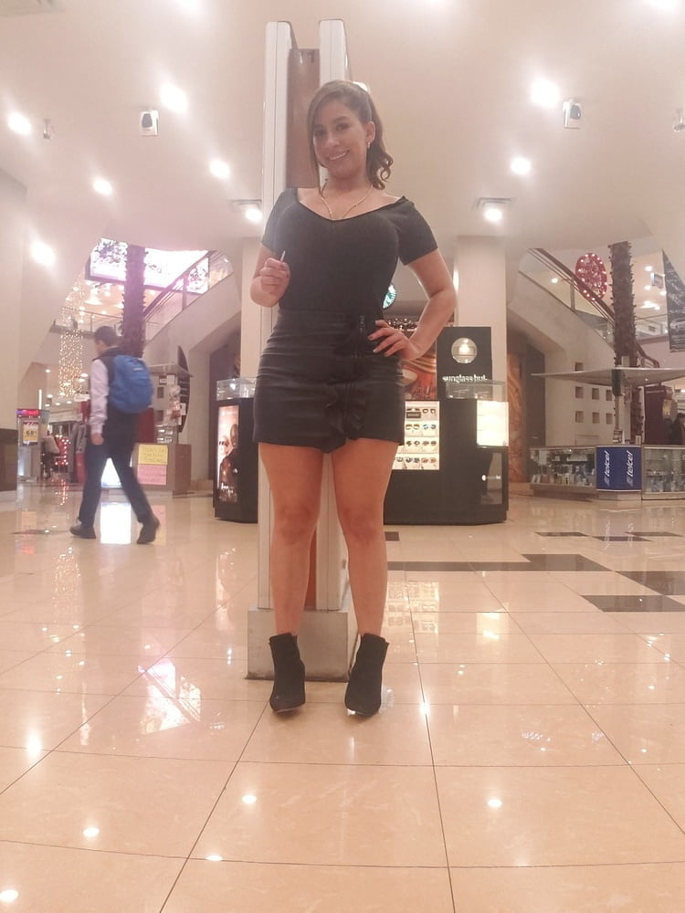 Latina diosa 1
 #97152638