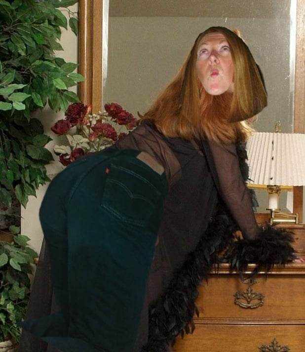 Fake pics wenn emma jane rotschopf im sie sexy levi's
 #91431745