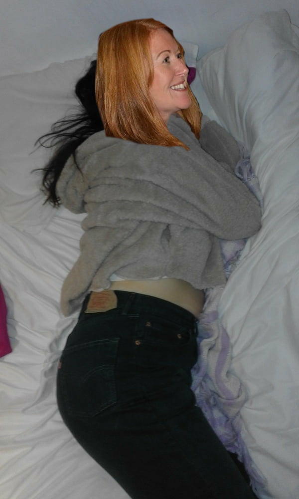 Fake pics if emma jane redhead in her sexy levi's
 #91431914