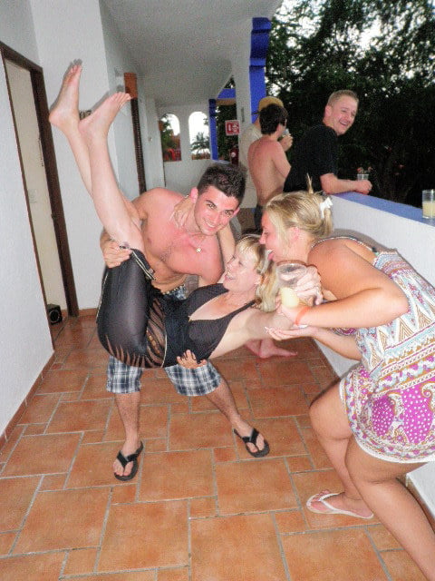 26.esposa canadiense y su marido
 #100495509