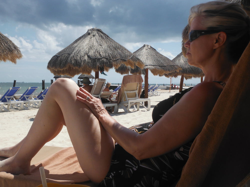 26.esposa canadiense y su marido
 #100495594