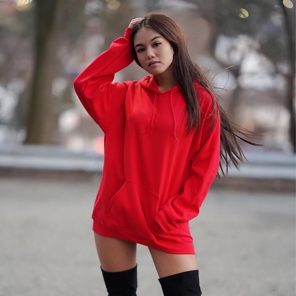 Insta-Babe 23
 #101105962