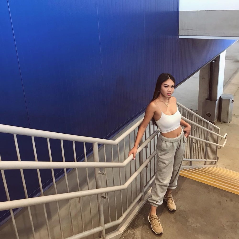 Insta-Babe 23
 #101106888