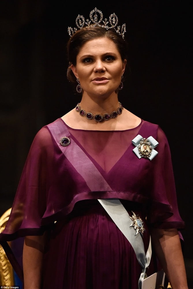 Victoria, princesse de la couronne suédoise
 #98300737
