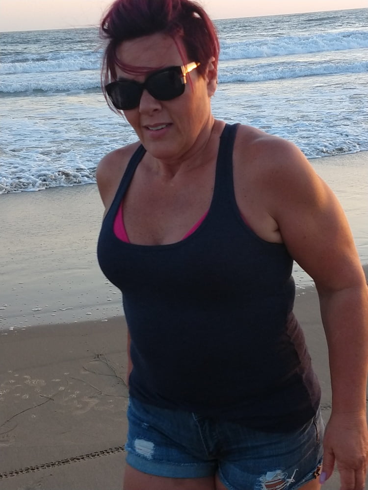Tina conoce la playa
 #90761662