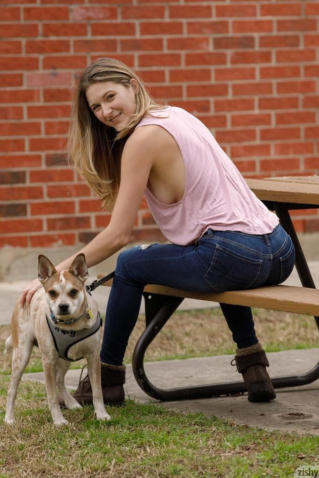 Sideboobs 2
 #88080641