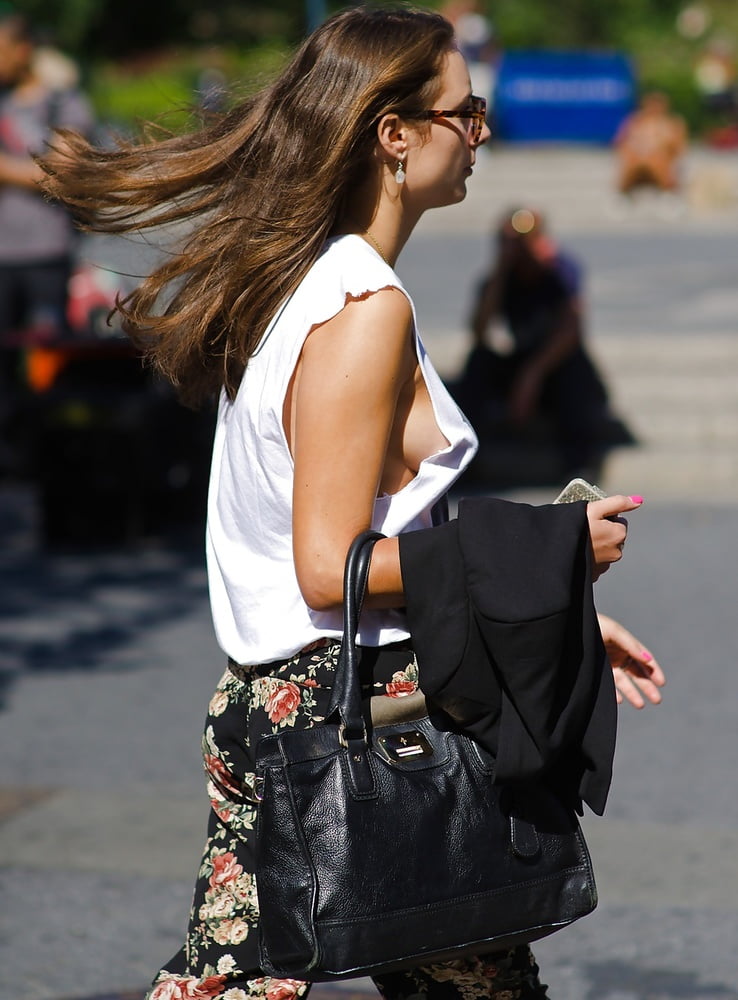 Sideboobs 2
 #88080937