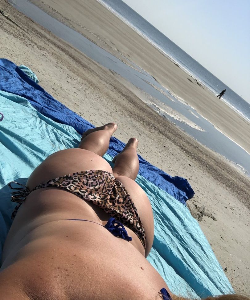 Bustybeerbaby desnuda #108239789