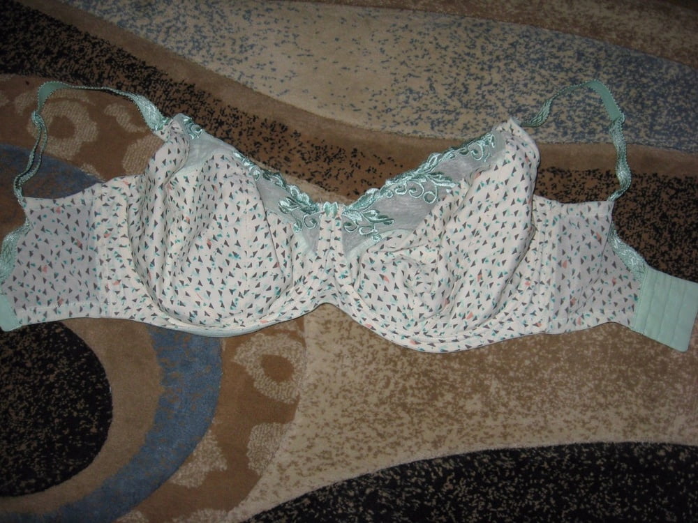 Used J-K cup bras #104268033