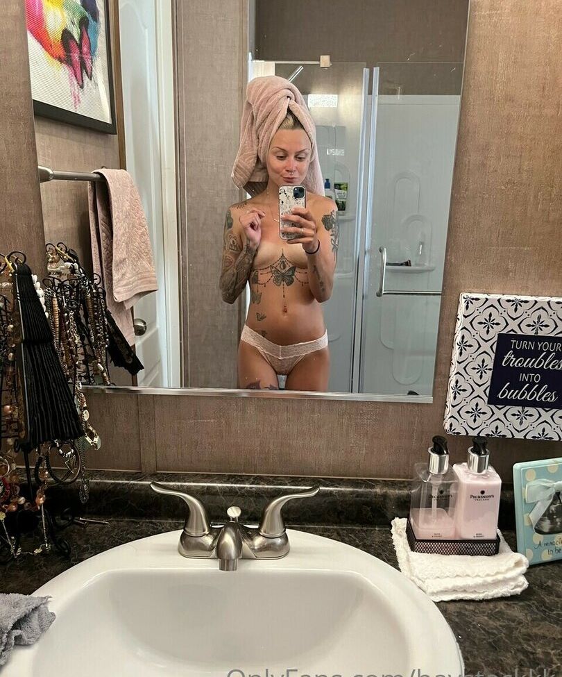 Love After Lockup desnuda #109096019