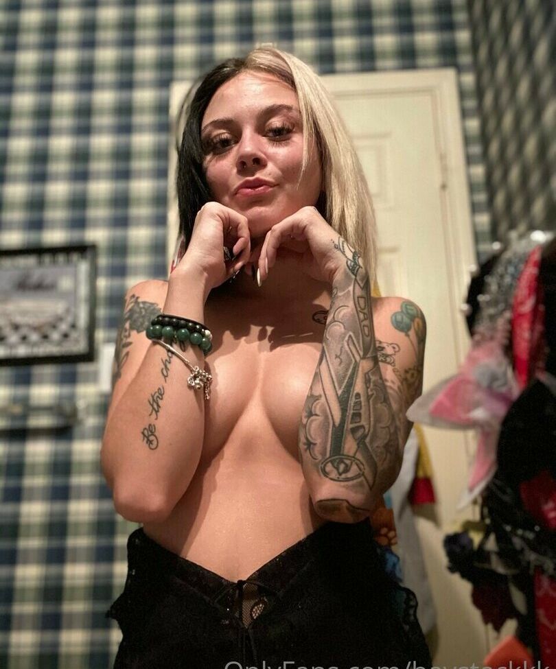 Love After Lockup desnuda #109096026