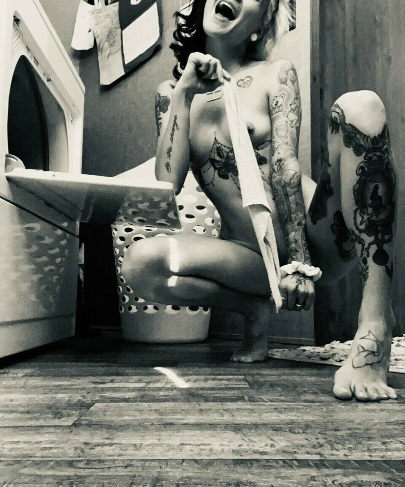 Love After Lockup desnuda #109096034