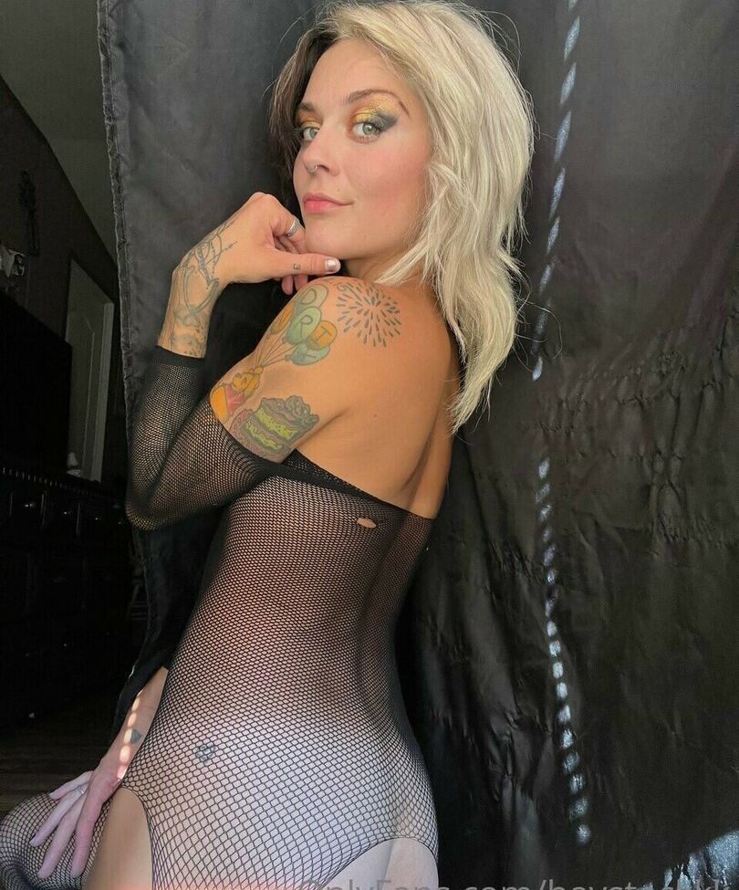 Love After Lockup desnuda #109096037